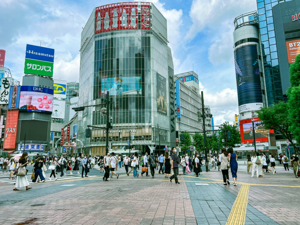 渋谷　スクランブル交差点